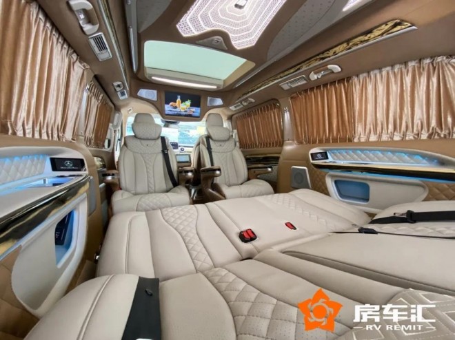 全新奔驰V级卡莫滋版，空间比床大、座椅赛沙发！19.jpg
