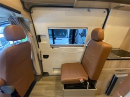上汽大通 18款大通旅行家V80 B型房车
