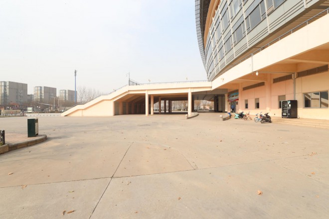 3.31郑州房车展场地河南省体育中心 WLH_3480
