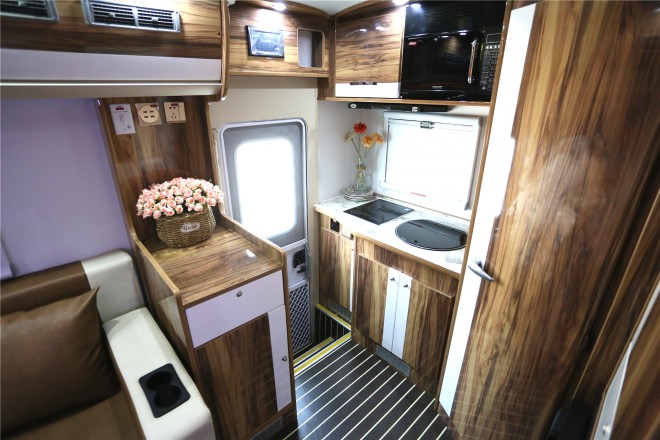 拓锐斯特依维柯C型欧风版TIC-611 56.6万起 2E1A4398