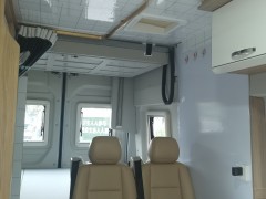 舜宇房车 2022款加长轴超高顶对卡座