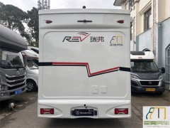 依维柯 19款C型房车