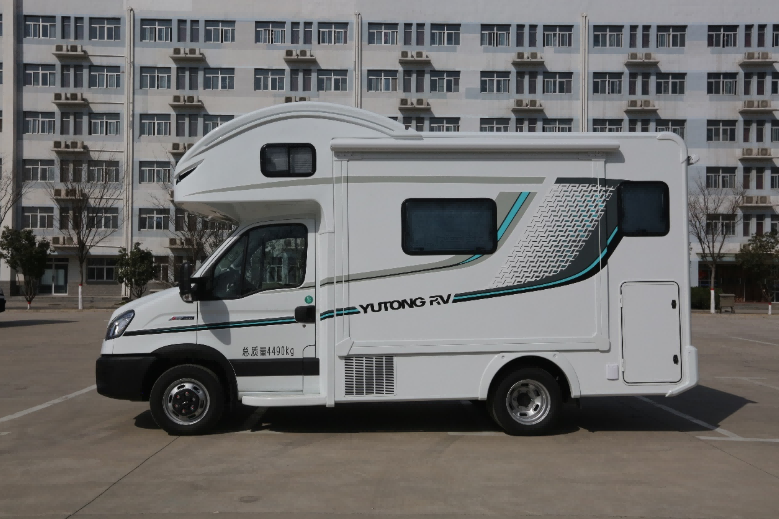 9月2日郑州房车展，宇通C530双拓展房车，宇宙纵游平原阔，通达山河日月长！8d1f0556202a5b30029ada6c3b2ae5c7