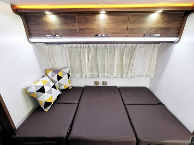 6.5洛阳房车展拓锐斯特房车携“2020款蓝色风暴”全面亮相74e8bc7f94f044bf9ccd4baac23381a7