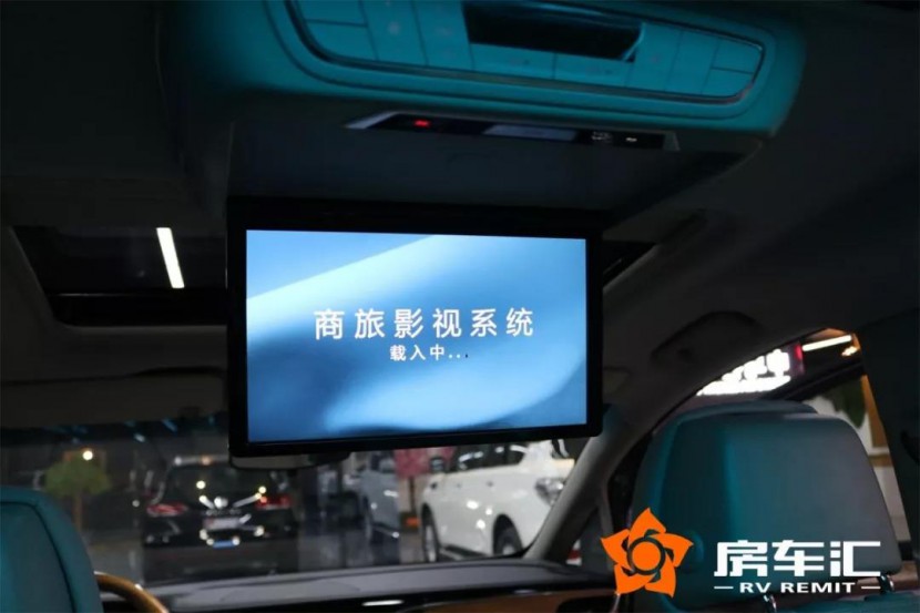 雅典娜版别克GL8商务车，改装后30来万气场翻倍！19.jpg