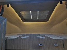 瑞弗 2022款瑞弗V820双扩展房车（巅峰版）