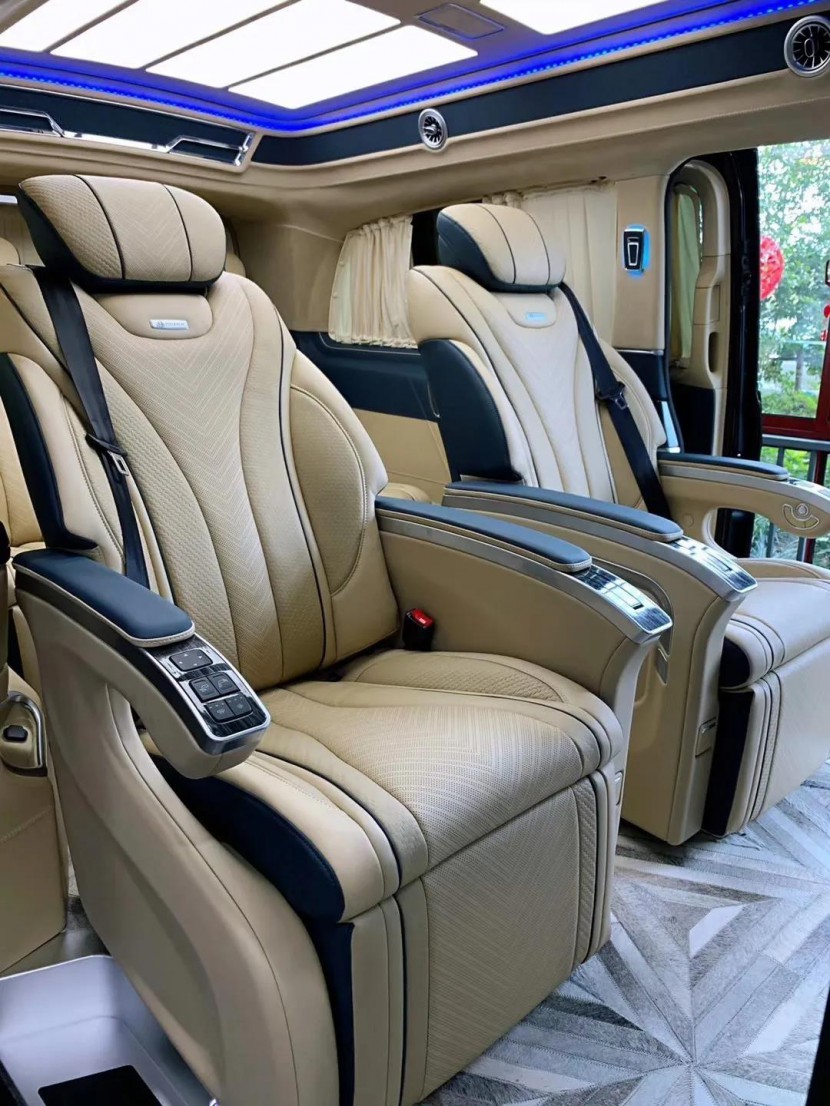 奔驰七座MPV，配行政座舱，龙纹设计，定制！7.jpg