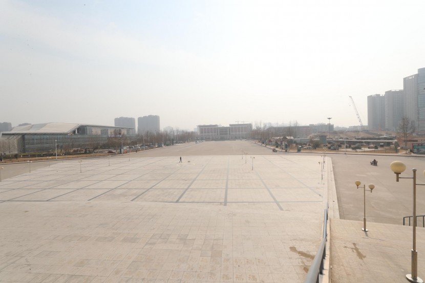 3.31郑州房车展场地河南省体育中心 WLH_3036