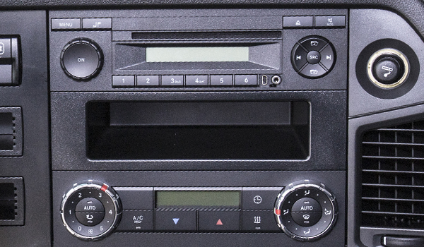 德野奔驰6X6越野房车征途者B诺马迪森房车戈壁荒漠无限征途这是描述信息