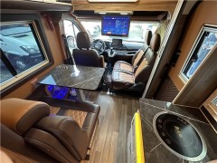上汽大通 2022款V90长轴高顶B型房车
