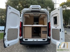 上汽大通V90 新车免缴税大通V90升顶房车