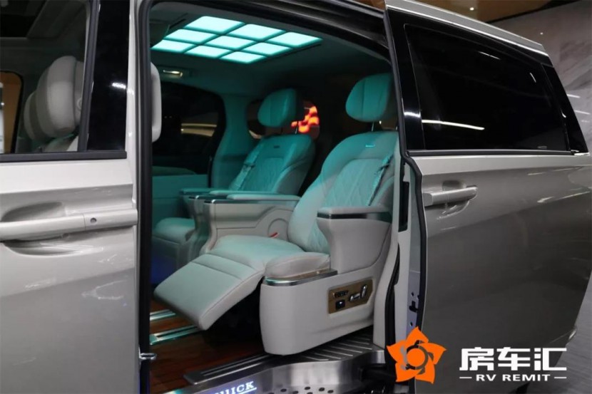 雅典娜版别克GL8商务车，改装后30来万气场翻倍！12.jpg
