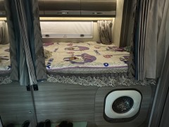 宇通房车 凯伦宾威双拓展