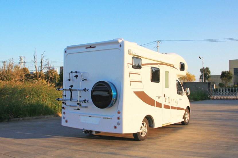 法美瑞大通L008-旅居版房车  40.8万元 IMG_7175