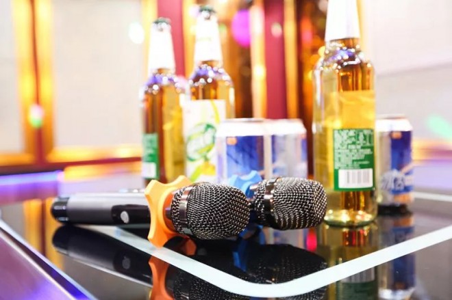 宇通KTV拖挂房车：这，是一条“会唱歌”的推送！