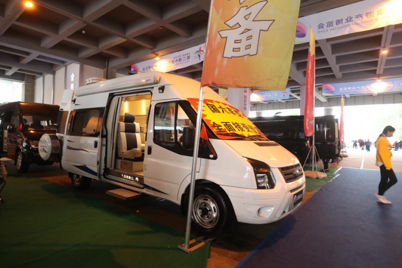 内饰持续创新、国六全面预定，七狼房车携全新高性价比房车即将亮相展会a89d96afa70945a4bbc49f5b48dde3ff