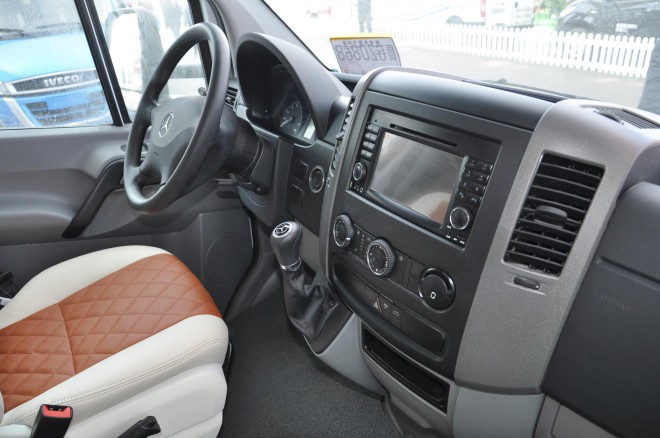 直降50万！独家团购108万即可抢购158万春田奔驰斯宾特524顶配房车 DSC_0212