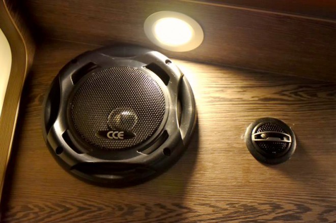 新星房车通途系列C600-租赁定制版（二） 43.8万元 8-多声道音响娱乐系统