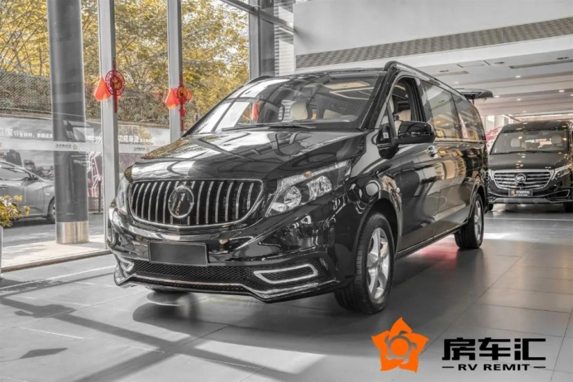 天空之城｜全新一代奔驰高端MPV，匹配九速手自一体，宽大、舒适、轻奢！3.jpg