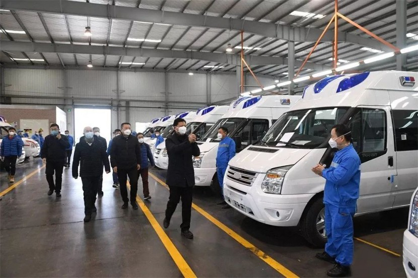 首批1300辆福特全顺救护车紧急援驰