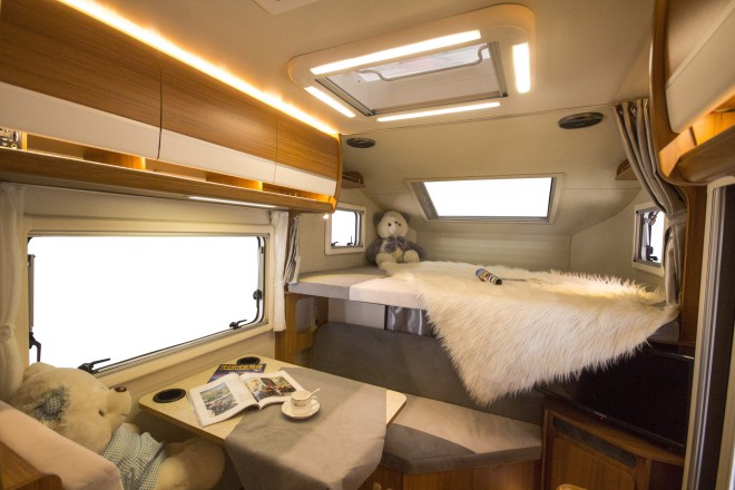 6.5洛阳房车展长城览众房车携新款国六越野皮卡C7、当红车型塞拉维房车亮相901bc1c583b94946a440f01e7bea8b01