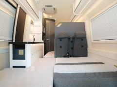 985A4585