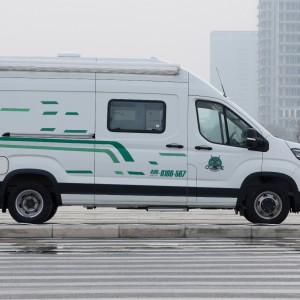 都市丛林“大通V90”B型房车