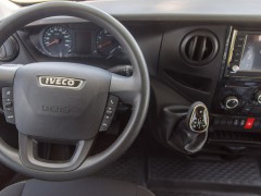 3V0A3083