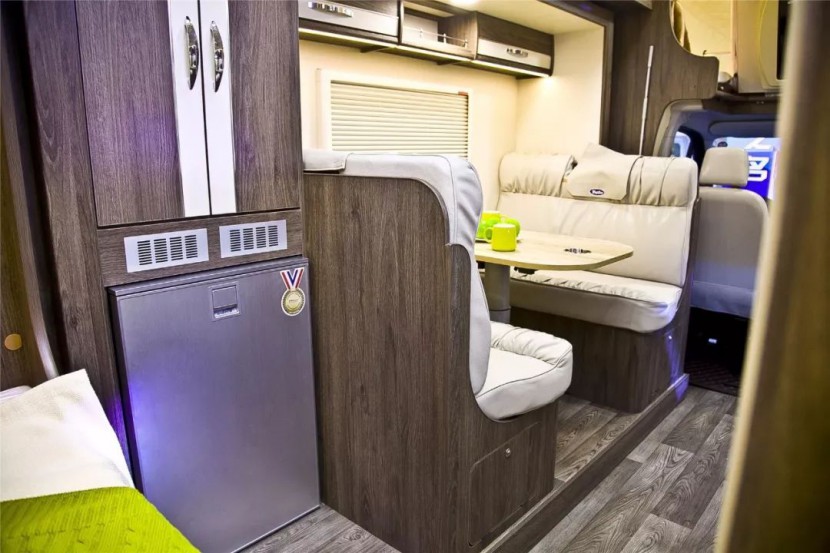 优化升级不断全新亚特尊尚型双扩展实拍