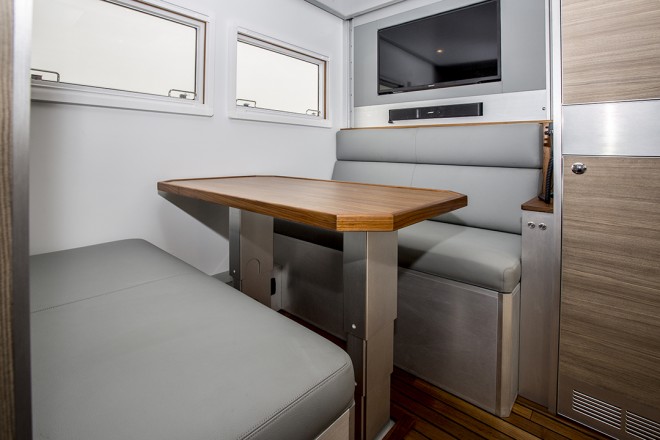 德野奔驰乌尼莫克U4000四驱越野房车终极性能撼路先锋这是描述信息