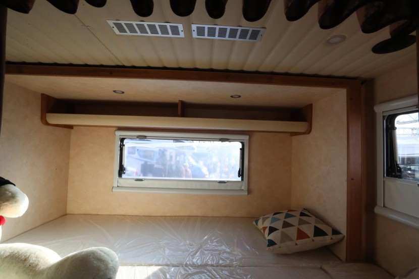 弗瑞德姆2019款全新国产依维柯自动挡T型房车 锐畅版TIC-611X 54.8万元 WLH_8301