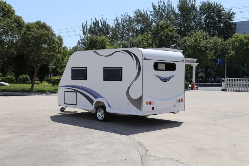 新飞拖挂房车 9.98万元 IMG_9622