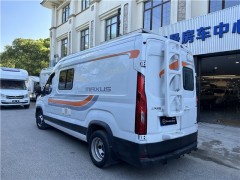 上汽大通 2022款V90长轴高顶B型房车