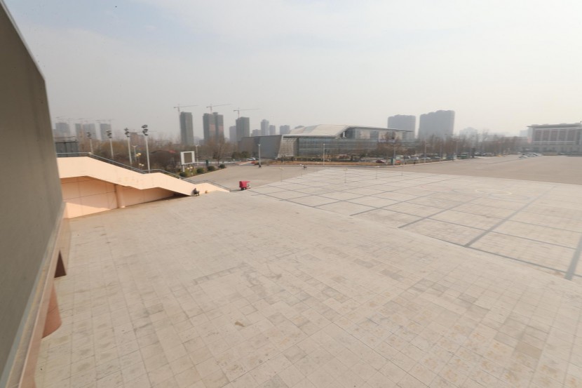 3.31郑州房车展场地河南省体育中心 WLH_3047