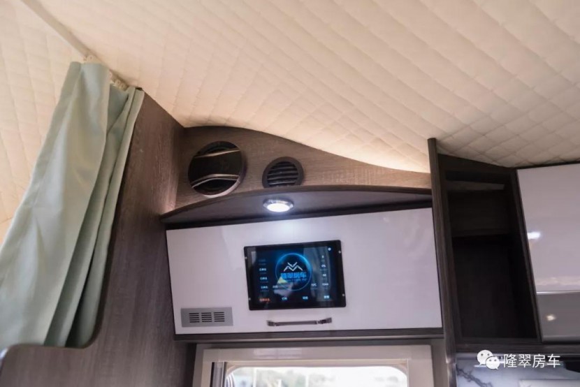 11.23杭州房车展隆翠房车3.0畅游时代，足遍天涯需要这样一辆永不断电的房车229bac33ae604ec59ea81a96fe64b666