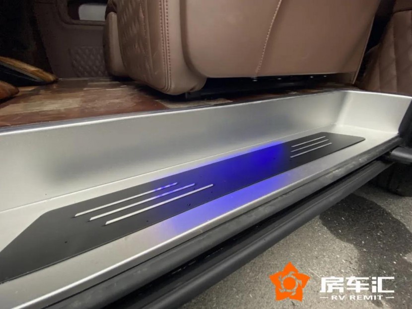 迈巴赫气场/立标大奔头等舱，今年过年一定要开它回家！7.jpg