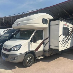 瑞弗房车 2020款V820