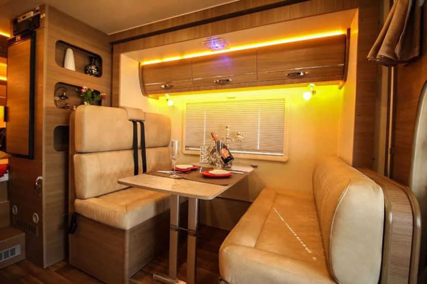 旌航房车巍浩(WH-593-IV)auto_3572