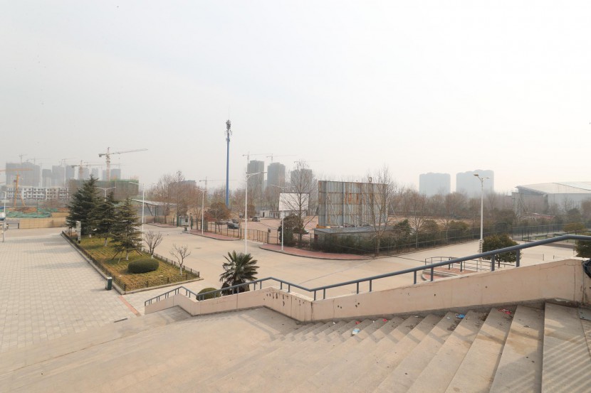 3.31郑州房车展场地河南省体育中心 WLH_2856