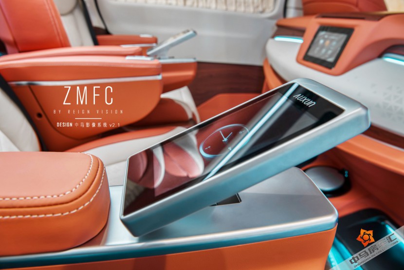 奔驰商务车七座2021新款价格 DSC00972 拷贝