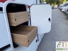 览众 20款览众塞拉依维柯双拓展C型房车