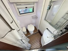 中意 三拓展房车