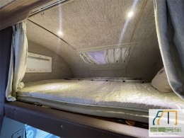 奔驰 2015款中意奔驰双拓展C型房车