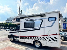 瑞弗房车 2023款双拓展巅峰版