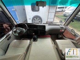 江铃 2018 款江铃晶马考斯特2.9T柴油手动B型房车
