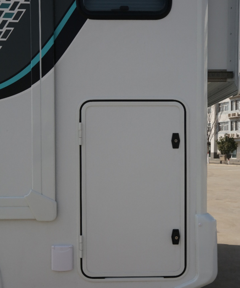 9月2日郑州房车展，宇通C530双拓展房车，宇宙纵游平原阔，通达山河日月长！1ded432990093d2141b5d56493daab62