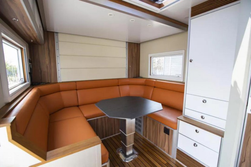 诺马迪森新款“撼路者”越野房车来护航5d379e9eb23f41e8874166f280d0ff18