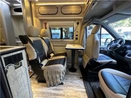 七狼房车 V90 2021款加长轴超高顶房车