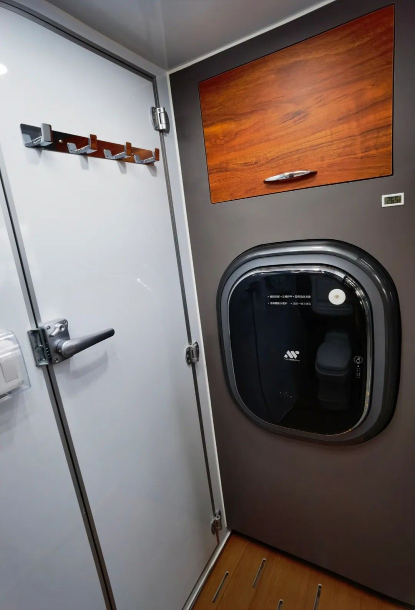 将量身定制进行到底，硬派越野房车东风挑战者“特定版”，9月2日郑州房车展，与您不见不散！4ac0f604ca034bbbb9373f05ea1d6ee7