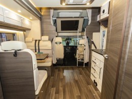 宇通 2021款2021款C533旗舰版双拓展